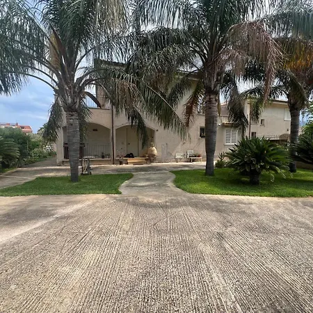 Carini House-3