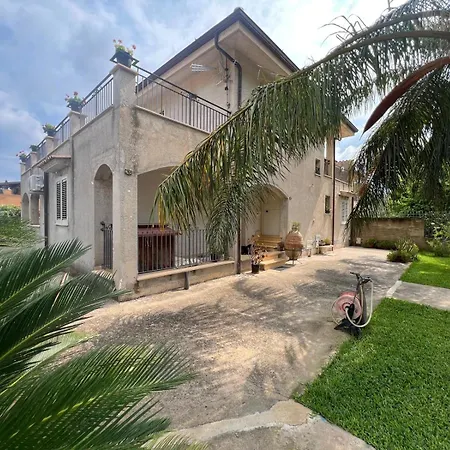 Carini House-2
